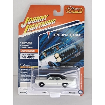 Johnny Lightning 1:64 Pontiac GTO 1966 cameo ivory